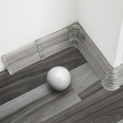 2,5m Fussleiste PVC 62mm Eiche Calisto + Montagematerial Gratis