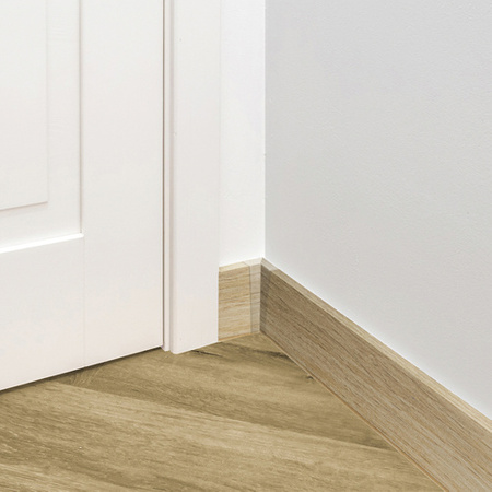 Fussleiste 2,2m Kunststoff Geschäumtes PVC Rocky Kanada