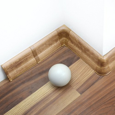 2m Fussleiste 62mm EICHE DORIAN Fußleiste Leiste Sockelleiste Laminatleiste Bodenleiste PVC + Montagematerial GRATIS
